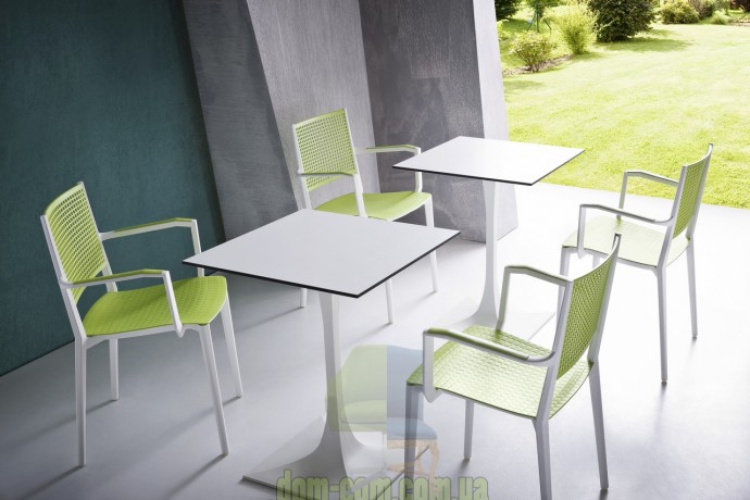 Практичный стул из технополимера Gaber KALIPA