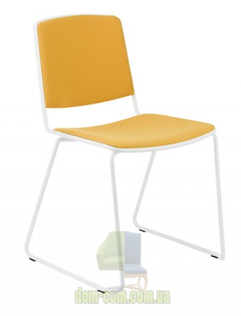 Итальянский офисный стул на полозьях Mara Vea 5100