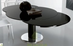 Необычный стол с телескопическим механизмом раскладывания Bontempi Giro