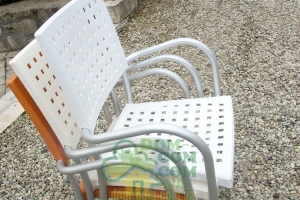 Стул с подлокотниками Papatya Karea