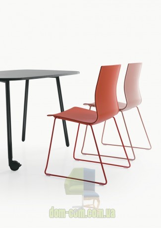 Стул на полозьях Sesta Q3