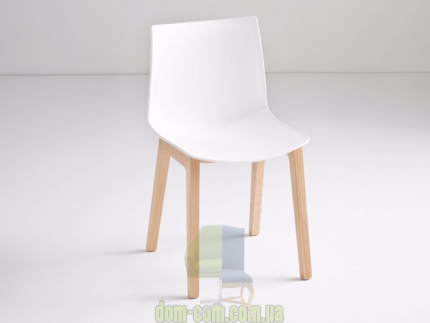 Удобный стул на деревянных ножках Gaber KANVAS